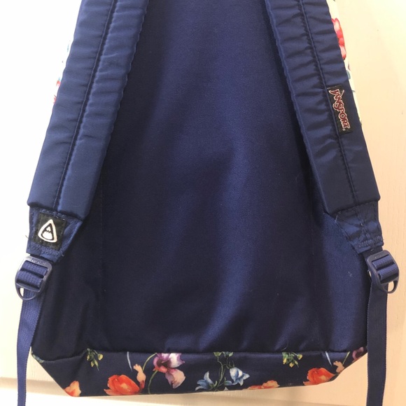 JanSport Backpack SOLD! - Picture 4 of 4